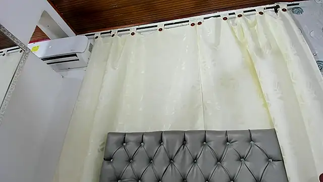 luna evaa online show from March 2025 05:50:01 PM