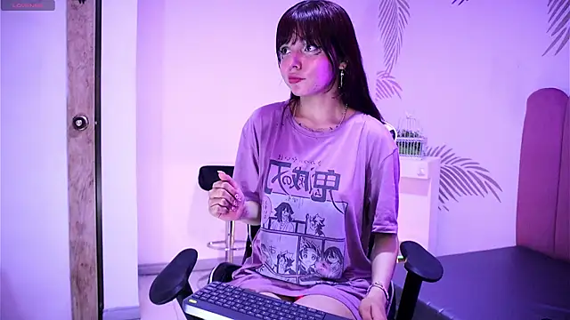 Snapshot of dianebleu chatting on March 2025 08:26:01 AM dianebleu online show from March 2025 08:26:01 AM