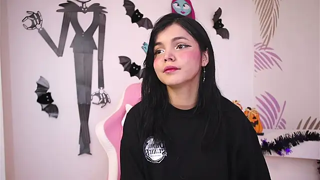 Snapshot of dianebleu chatting on October 2025 01:34:02 PM dianebleu online show from October 2025 01:34:02 PM