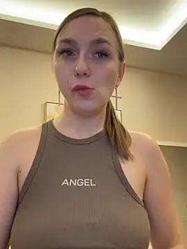 Snapshot of Janeee chatting on March 2025 04:31:02 PM Janeee online show from March 2025 04:31:02 PM