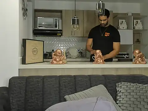 BradleySmithx online show from January 2025 01:51:02 AM