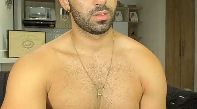 BradleySmithx online show from February 2025 12:10:02 AM