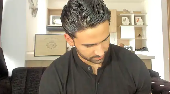 BradleySmithx online show from March 2025 06:30:01 PM