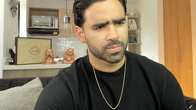 BradleySmithx online show from October 2025 03:45:01 PM