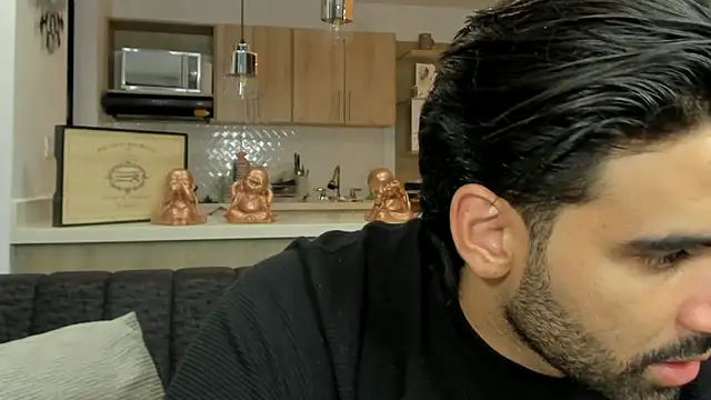 BradleySmithx online show from October 2025 11:34:01 PM