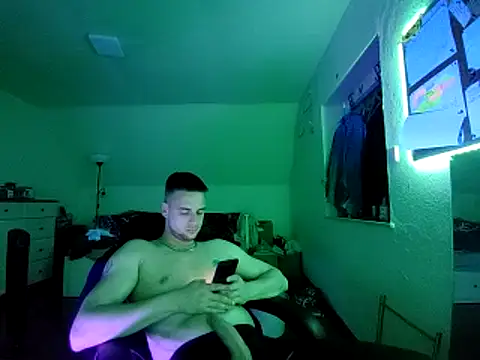 Snapshot of Youngtimer_1997 chatting on March 2025 03:30:02 AM Youngtimer 1997 online show from March 2025 03:30:02 AM