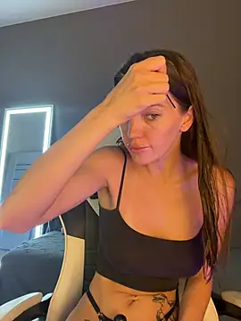 julia fly online show from June 2026 09:07:02 AM