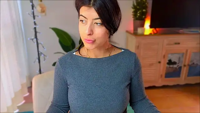 anabelcurvy online show from December 2024 01:28:01 PM