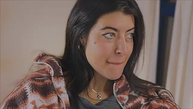 anabelcurvy online show from February 2025 06:17:01 PM