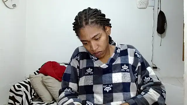 Snapshot of angelamarie1 chatting on April 2026 12:00:02 PM angelamarie1 online show from April 2026 12:00:02 PM
