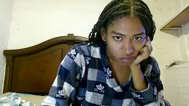 angelamarie1 online show from May 2026 11:39:02 AM