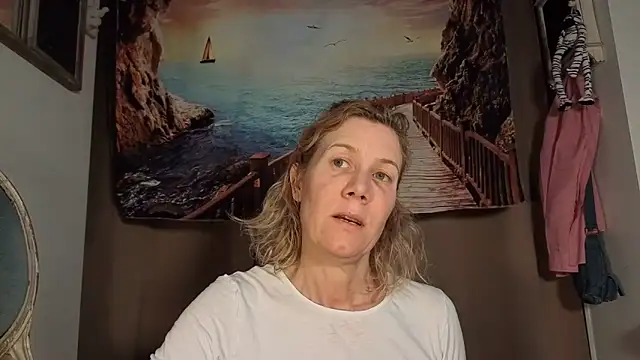 Lola Belgium online show from May 2026 05:37:01 AM