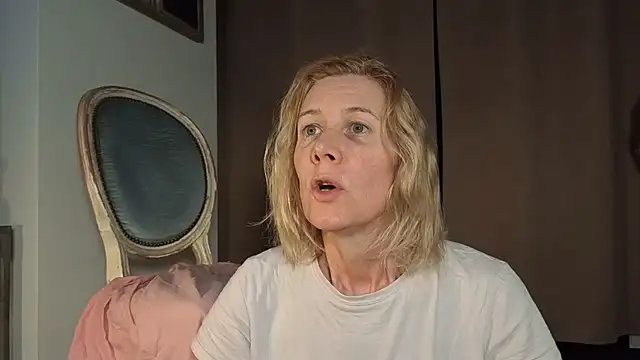 Lola Belgium online show from July 2026 06:01:01 AM