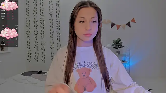 Snapshot of Mary_tiim chatting on December 2024 05:43:01 PM Mary tiim online show from December 2024 05:43:01 PM