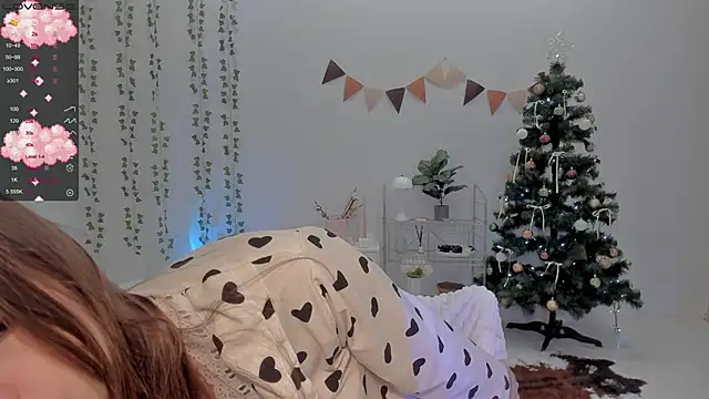 Snapshot of Mary_tiim chatting on December 2024 06:05:02 PM Mary tiim online show from December 2024 06:05:02 PM