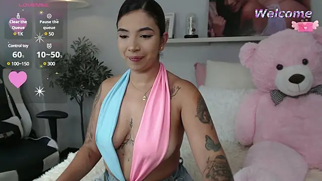 Snapshot of vane_lopez_ chatting on March 2025 10:15:01 PM vane lopez online show from March 2025 10:15:01 PM