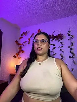 Snapshot of kittylu__ chatting on November 2025 02:31:02 AM kittylu online show from November 2025 02:31:02 AM