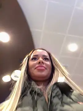 Snapshot of KirstieVegas chatting on February 2025 11:38:02 PM KirstieVegas online show from February 2025 11:38:02 PM