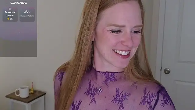 CharlotteDoe online show from October 2025 01:42:01 PM