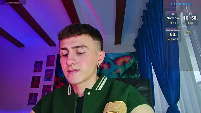 Snapshot of dimitri-bilak chatting on February 2025 10:36:01 PM dimitri-bilak online show from February 2025 10:36:01 PM