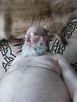 Snapshot of SexySantaC chatting on April 2026 06:14:01 AM SexySantaC online show from April 2026 06:14:01 AM