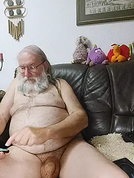 Snapshot of SexySantaC chatting on May 2026 01:56:01 AM SexySantaC online show from May 2026 01:56:01 AM