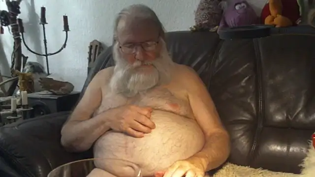 Snapshot of SexySantaC chatting on May 2026 07:40:02 PM SexySantaC online show from May 2026 07:40:02 PM