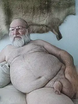 Snapshot of SexySantaC chatting on June 2026 05:45:01 AM SexySantaC online show from June 2026 05:45:01 AM