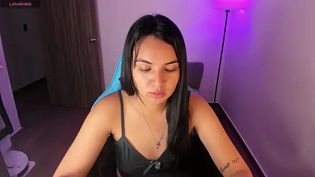 Miss Nicole online show from March 2026 07:24:02 PM