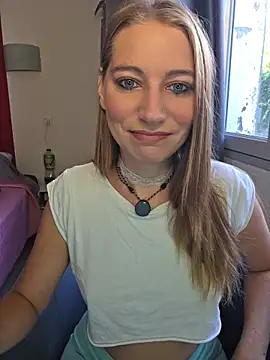 XLisaxx online show from July 2026 10:00:02 AM