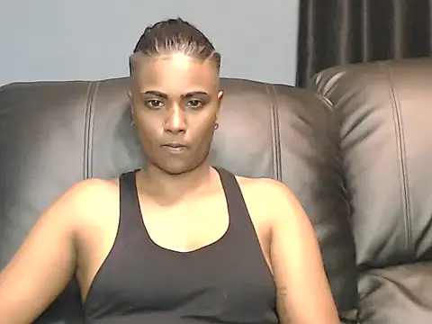 Snapshot of Dominate-stud chatting on January 2026 02:27:01 AM Dominate-stud online show from January 2026 02:27:01 AM