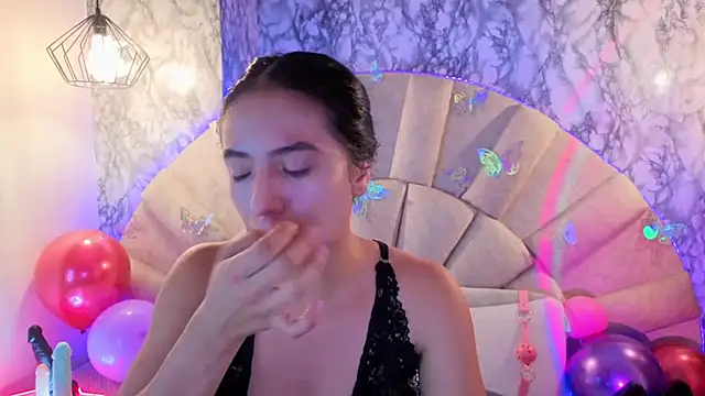 emma miller  online show from May 2026 11:37:01 AM