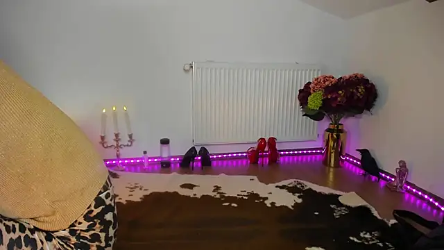 ViciousSiren online show from November 2025 05:35:02 AM