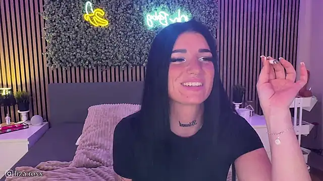 LizaRoxx online show from October 2025 07:14:01 PM