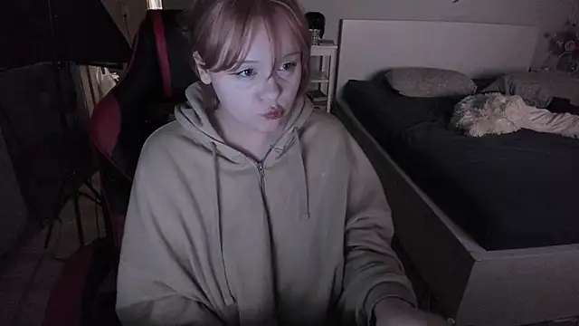 LisaLaas online show from February 2025 08:24:01 PM