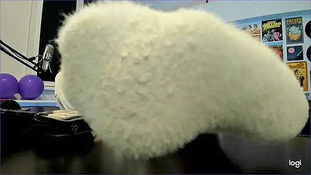 MistyBarnes online show from December 2024 12:18:02 PM