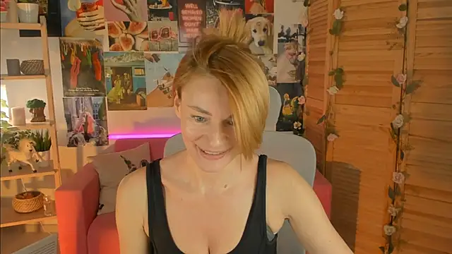 MistyBarnes online show from January 2025 04:20:01 PM