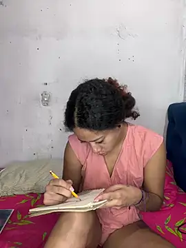 Snapshot of Miley_and_Vash chatting on February 2025 01:22:01 PM Miley and Vash online show from February 2025 01:22:01 PM