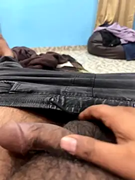 Mushroomhead69 online show from December 2025 01:31:02 PM