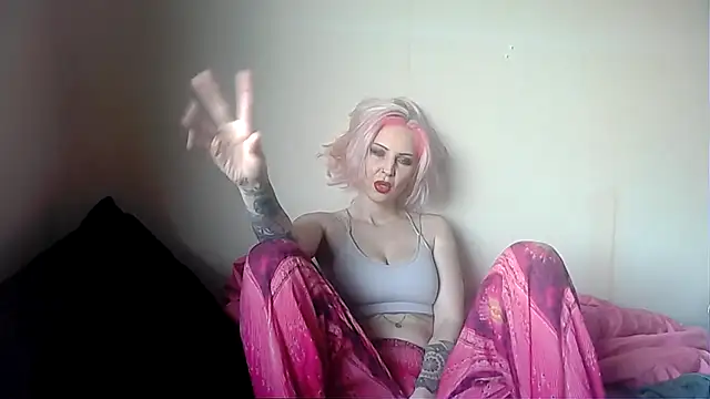 kittyazora online show from December 2024 01:10:01 PM