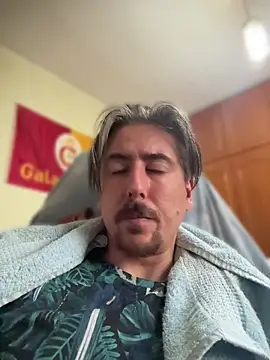 VilainBaris online show from June 2026 01:11:01 PM