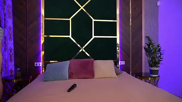 LittleeCutee online show from January 2025 07:32:01 AM