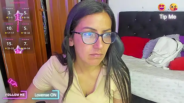 Snapshot of alma_blue chatting on September 2025 10:54:02 PM alma blue online show from September 2025 10:54:02 PM