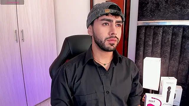 ItsMeEros online show from January 2025 09:39:02 PM