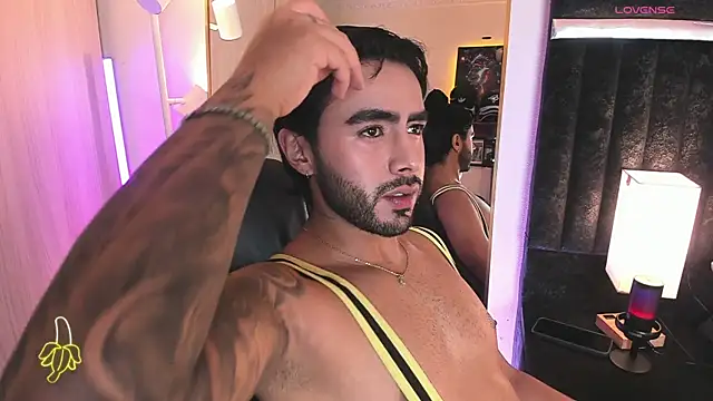 ItsMeEros online show from May 2026 11:12:01 PM