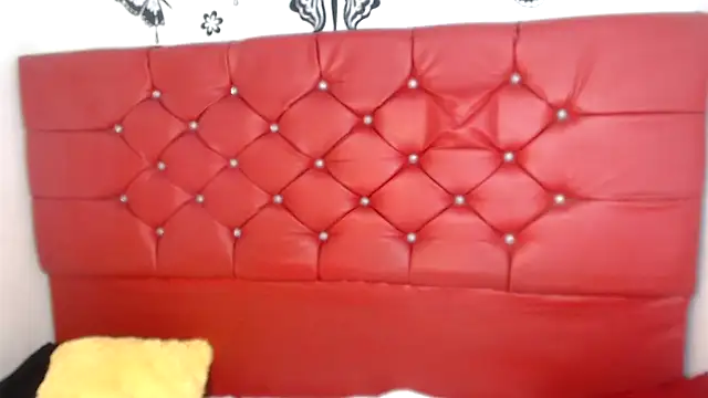 Snapshot of dirtydolltsx chatting on February 2025 06:04:01 AM dirtydolltsx online show from February 2025 06:04:01 AM