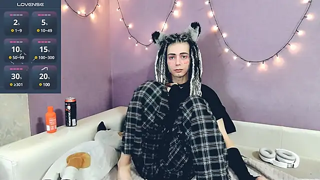 Littlepinkcat online show from February 2025 02:39:02 AM