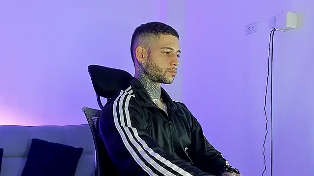  jamesleandros1 online show from June 2026 02:22:01 AM