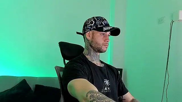  jamesleandros1 online show from June 2026 04:19:02 AM