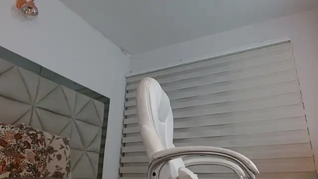 Snapshot of nana_levy chatting on March 2025 07:25:02 AM nana levy online show from March 2025 07:25:02 AM